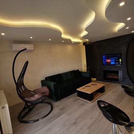 Brend New Luxurious Apartment In Downtown With Free Parking Novi Sad Esterno foto