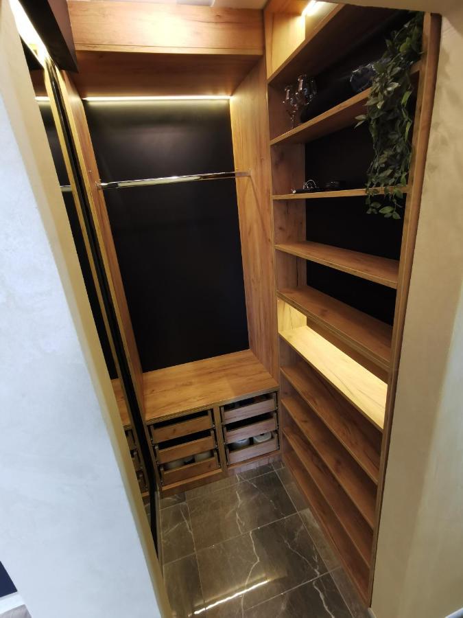 Brend New Luxurious Apartment In Downtown With Free Parking Novi Sad Esterno foto