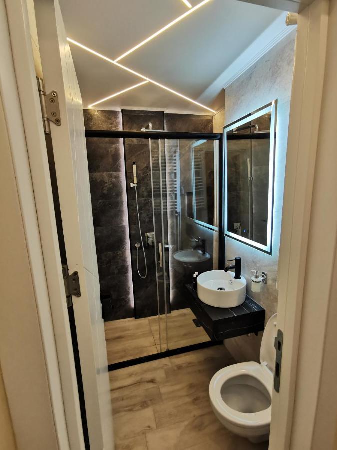Brend New Luxurious Apartment In Downtown With Free Parking Novi Sad Esterno foto