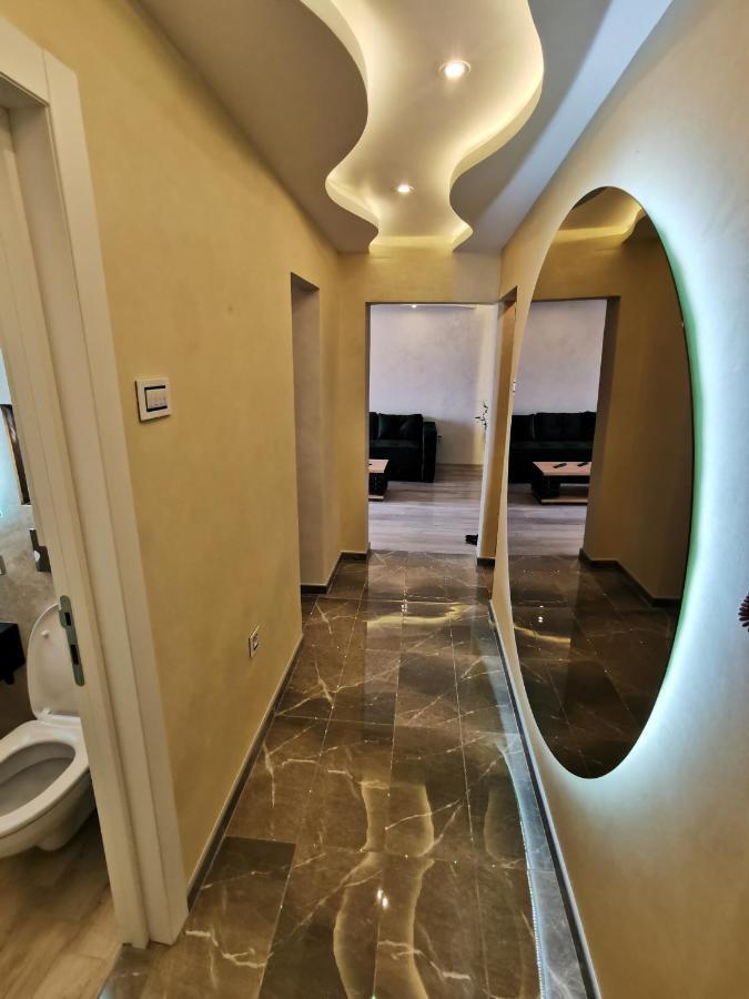 Brend New Luxurious Apartment In Downtown With Free Parking Novi Sad Esterno foto