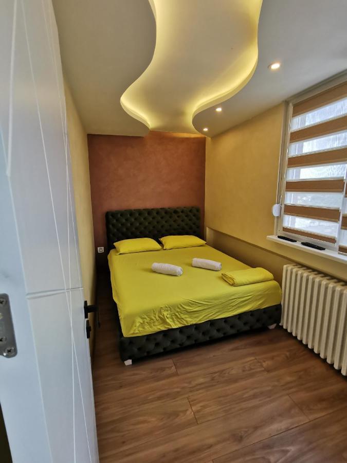 Brend New Luxurious Apartment In Downtown With Free Parking Novi Sad Esterno foto